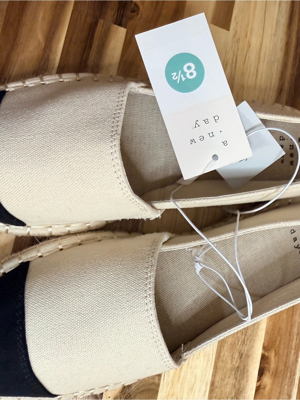 NWT a new day Cream Canvas Espadrilles Black Toe Cap casual beach resort travel - Picture 2 of 5